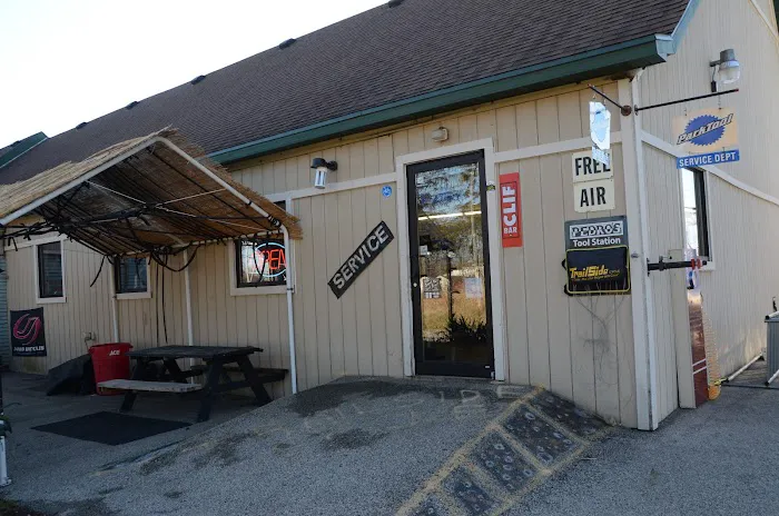 TRAILSIDE CYCLE Inc. Picture 3