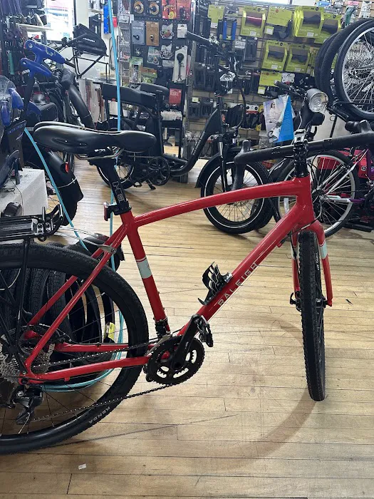 TRAILSIDE CYCLE Inc. Picture 4