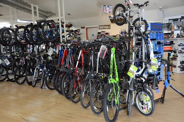 TRAILSIDE CYCLE Inc. Picture 9