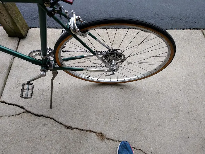 Atkins Verona Bicycle Shoppe Picture 9