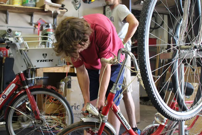 Unbroken Chain Cycles Picture 2