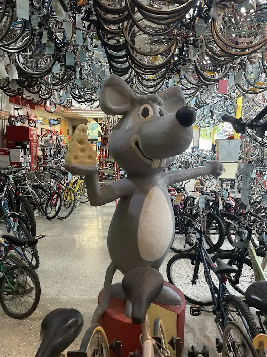 Budget Bicycle Center - Used Bicycles and Museum Picture 8