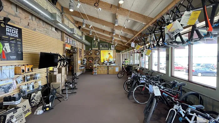 Machinery Row Bicycles Picture 3