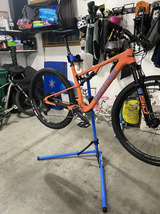 Blue Mounds Bicycle Works Picture 9