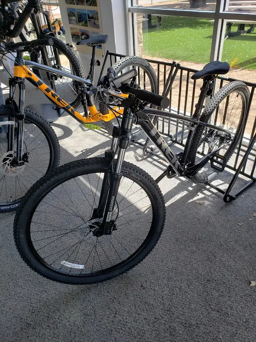 Trek Bicycle Parmer Picture 6