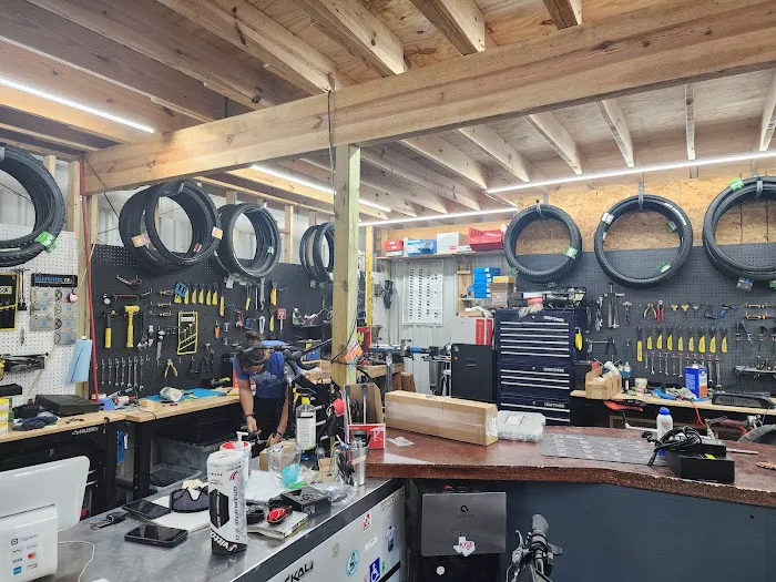 Kyle Cyclery Picture 3