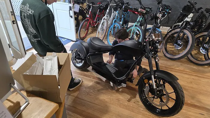 Electric Evolution E-Bike Shop Picture 3