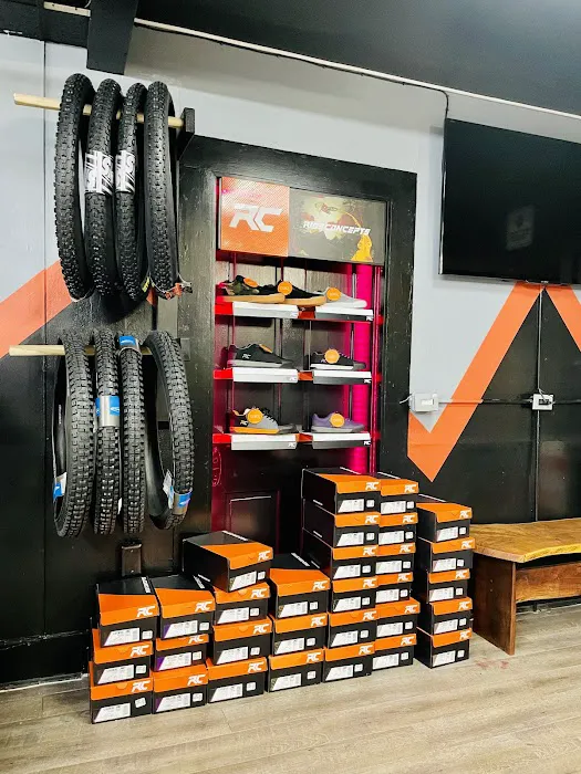Trailhead Mountain Bike Shop Picture 4