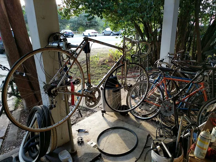 Helotes Bicycle Picture 7