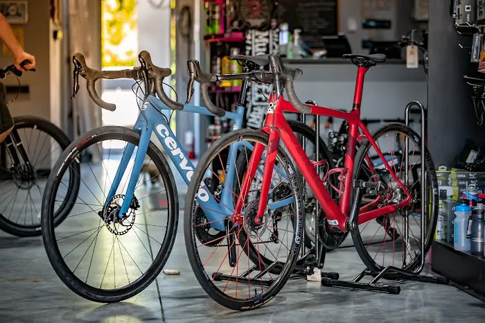 The Hub Cycling Picture 6