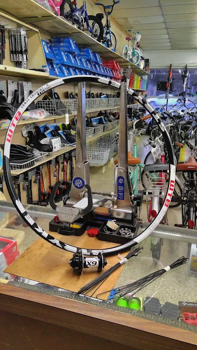 Bob's Bike Shop Picture 10