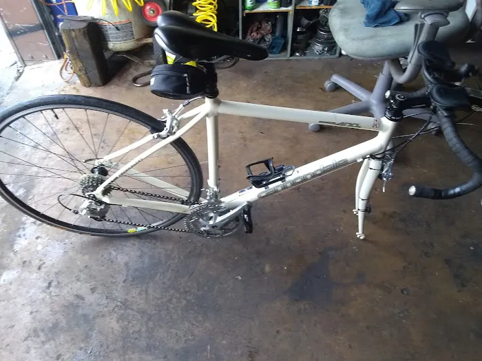 Dropkick Cycles and scooter Ebikes Picture 9