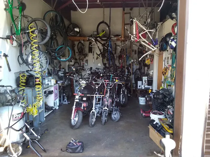 Dropkick Cycles and scooter Ebikes Picture 6