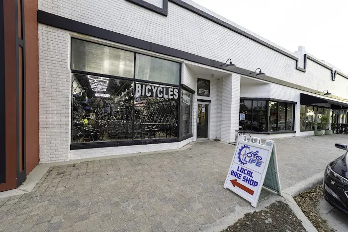 Bike Life Bicycle Shop Picture 3