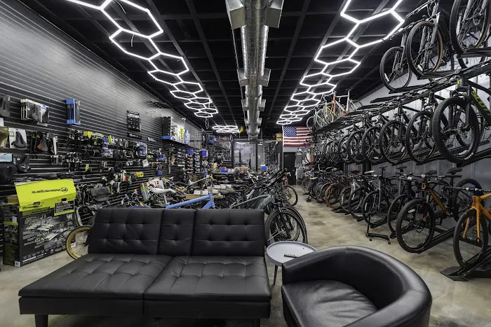 Bike Life Bicycle Shop Picture 10