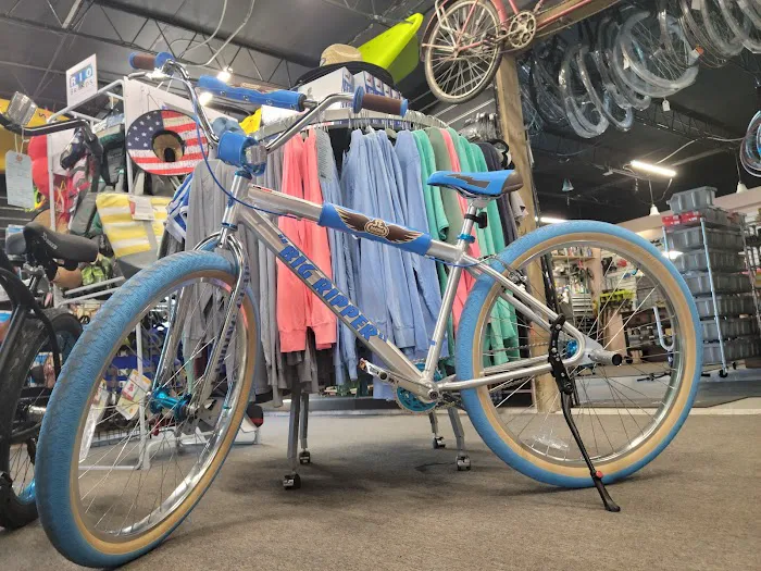 Beachside Bike Shop Picture 2