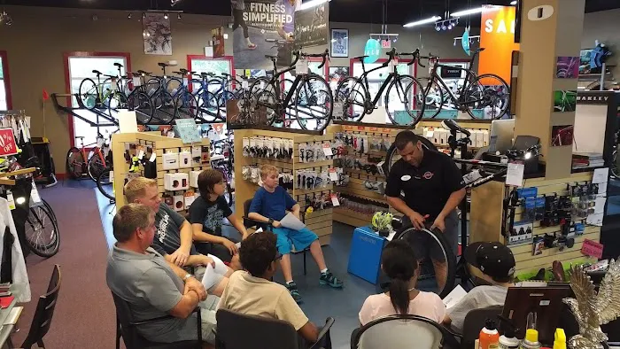 Trek Bicycle Store Clermont Picture 5