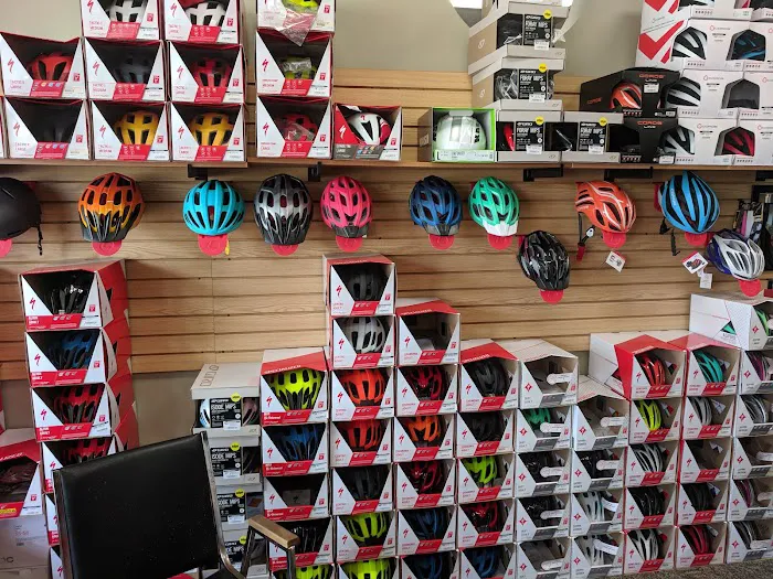Revolutions Cyclery Picture 10