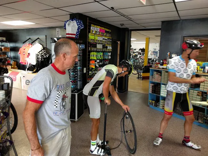 INFINITY Bike Shop Picture 1
