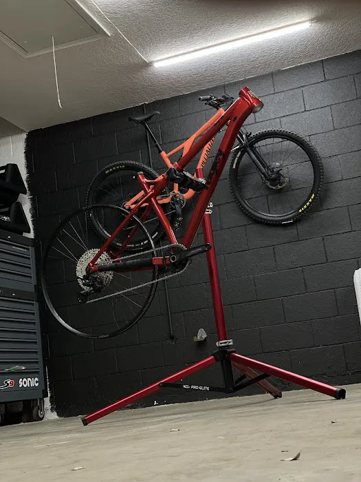 Atlus Bikes Picture 6