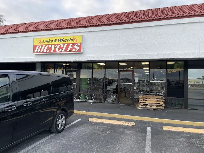 Links and Wheels INC Picture 1