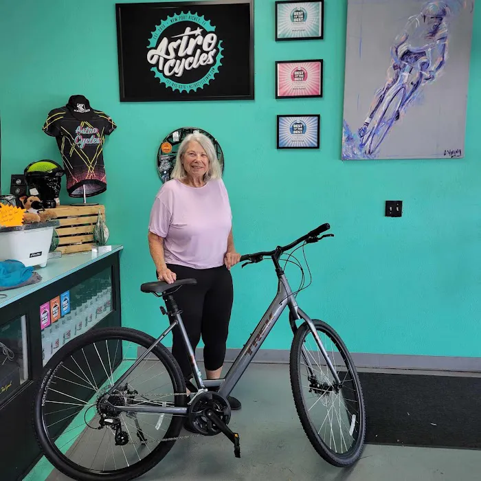 Astro Cycles Picture 5