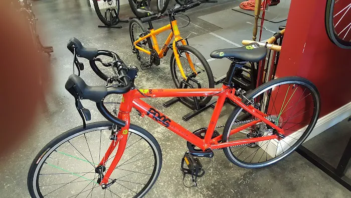 Road & Trail Bicycles Picture 1
