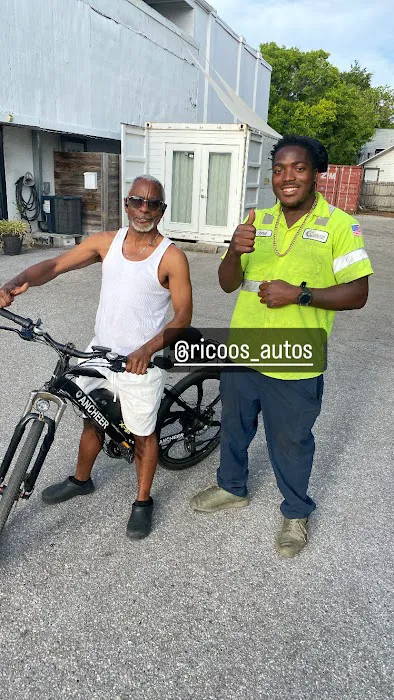 Ricoo’s Autos Picture 3