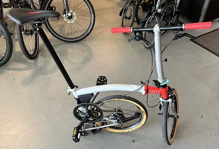 Two Fold Bicycle Shop Picture 7