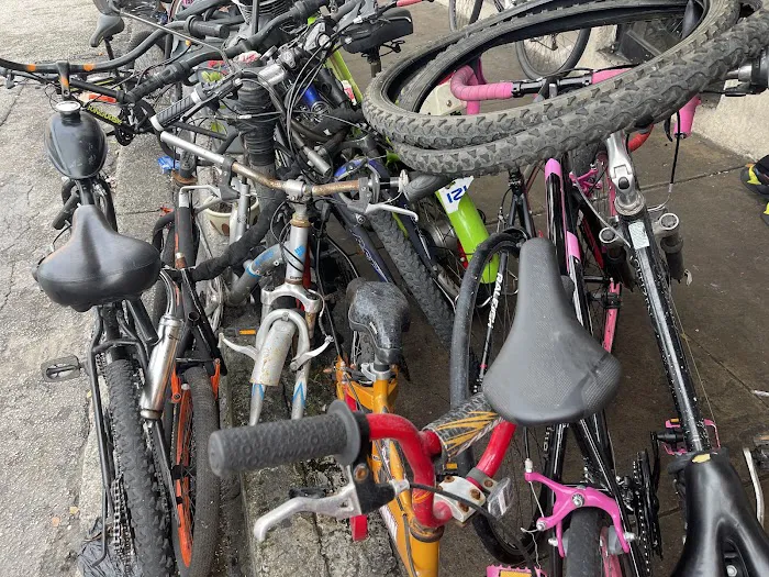 La Bendicion Bicycle Reparacion Y Mantenimiento De Bicicletas Picture 6