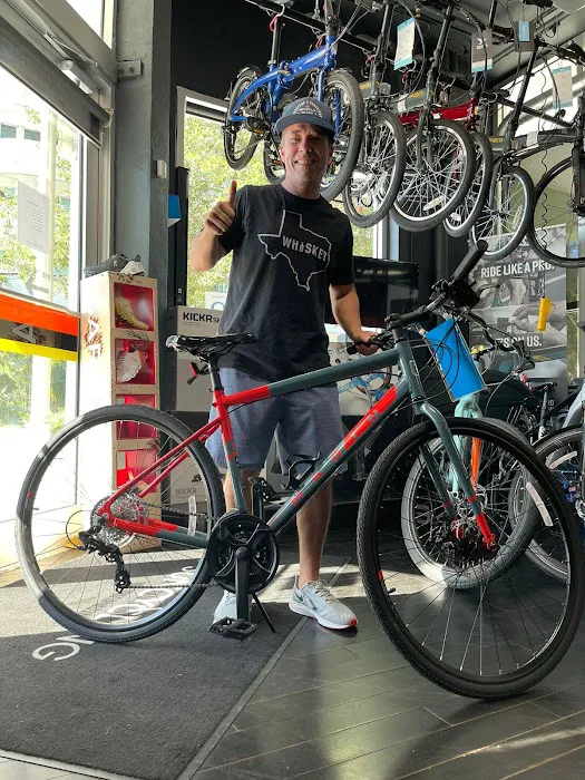 SunCycling Cycle and Fitness Shop Picture 9