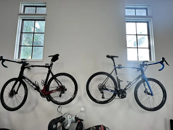 SunCycling Cycle and Fitness Shop Picture 4