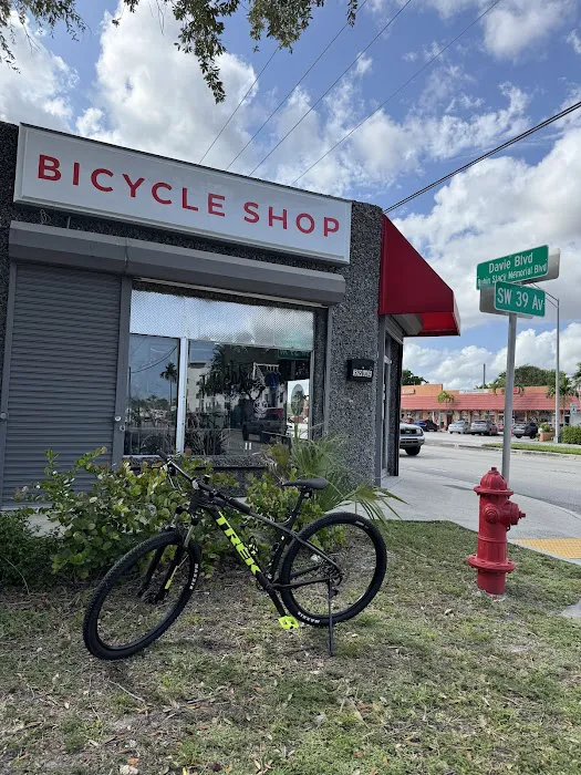 Willy'Z Bicycle Shop Picture 5