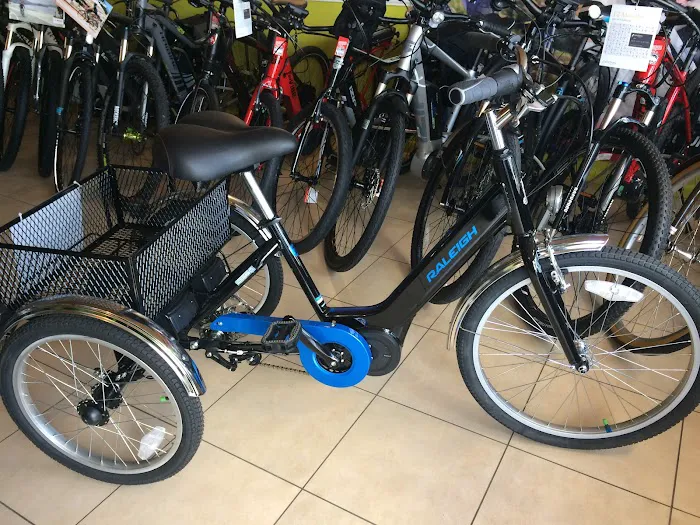 Homestead Bicycle Shop Picture 9
