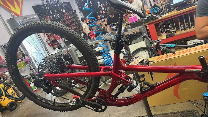 Mega Cycle Picture 9