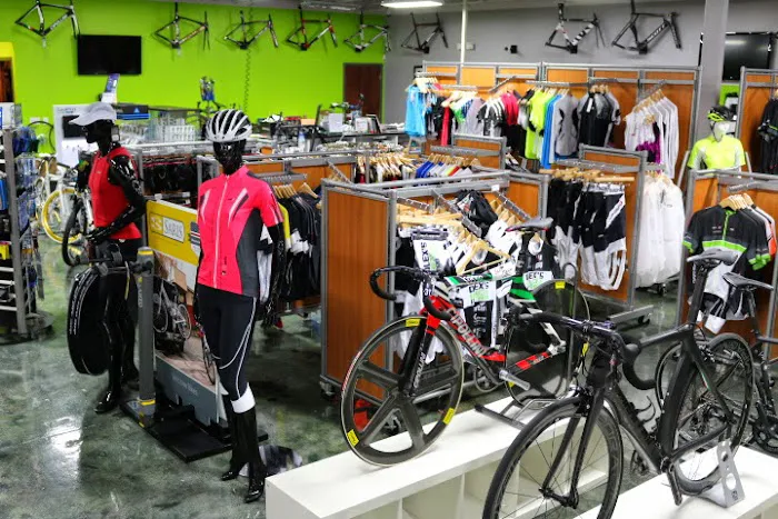 Alex's Bicycle Pro Shop Picture 7