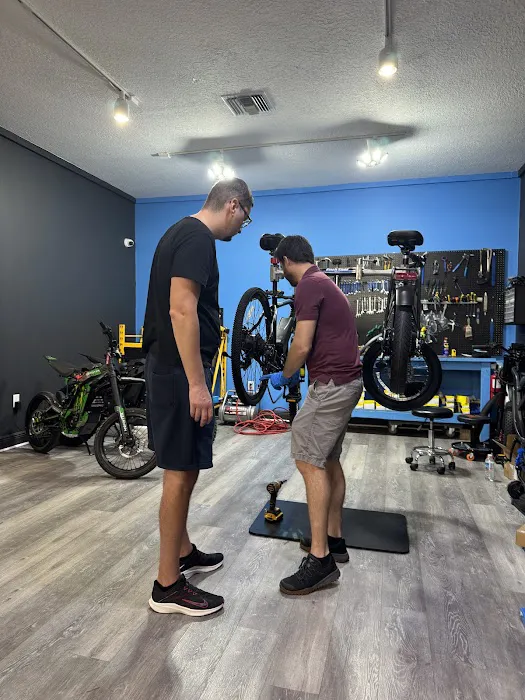 Epic eRides | Electric Bikes, Scooters, EUCs & Repairs Picture 7