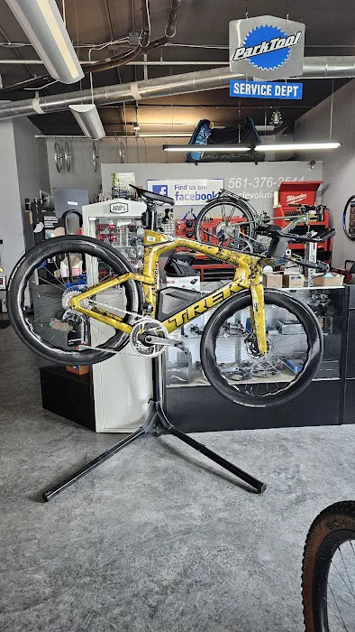 CYCLEVOLUTION Bicycle Shop Picture 1
