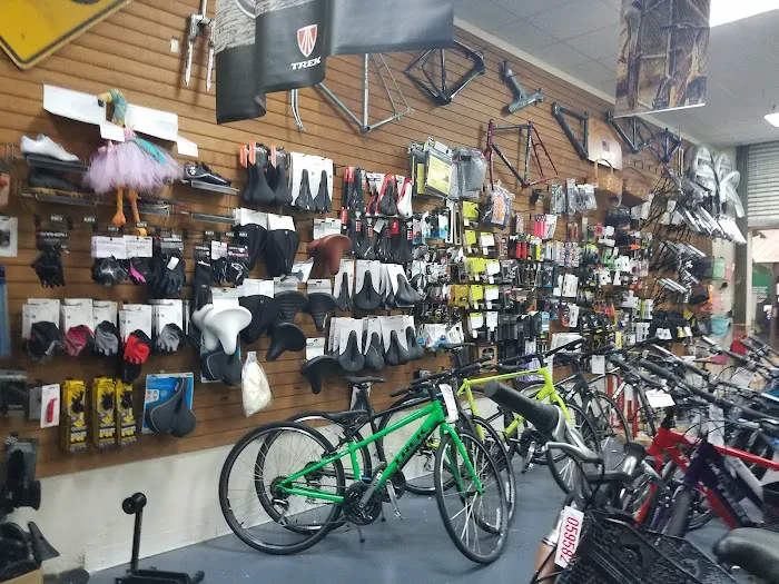 WOW UNDER NEW OWNERSHIP FIND US AS CYCLE FIT BICYCLES Picture 2