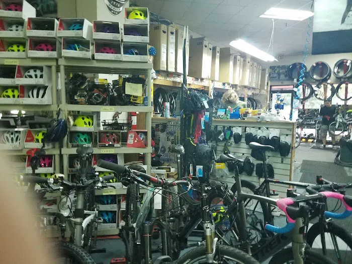 WOW UNDER NEW OWNERSHIP FIND US AS CYCLE FIT BICYCLES Picture 10