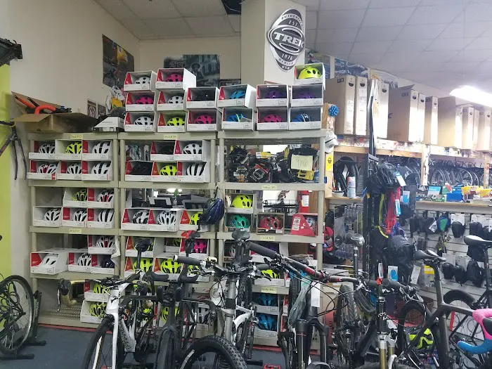 WOW UNDER NEW OWNERSHIP FIND US AS CYCLE FIT BICYCLES Picture 3