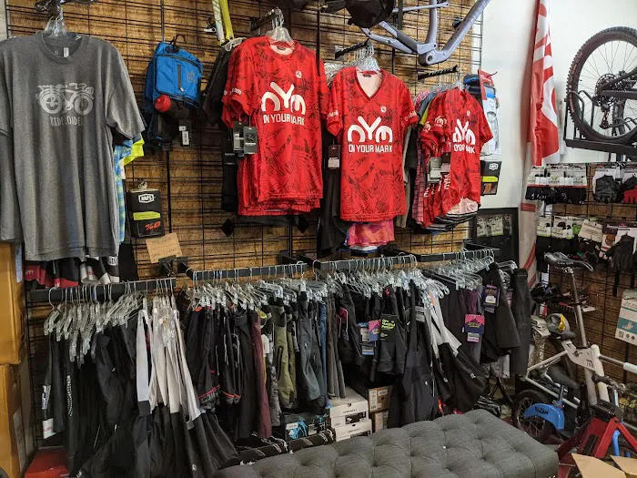 On Your Mark Performance Center & Bike Shop Picture 4