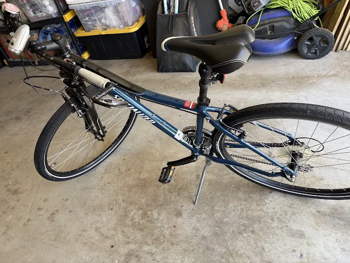 Phat Tire Bike Shop Picture 5