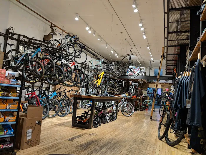 One on One Bicycle Studio Picture 3