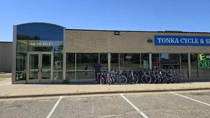 Tonka Cycle & Ski Picture 9