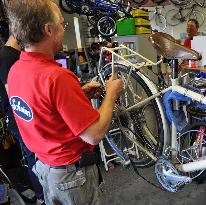 CARS Bike Shop Picture 8