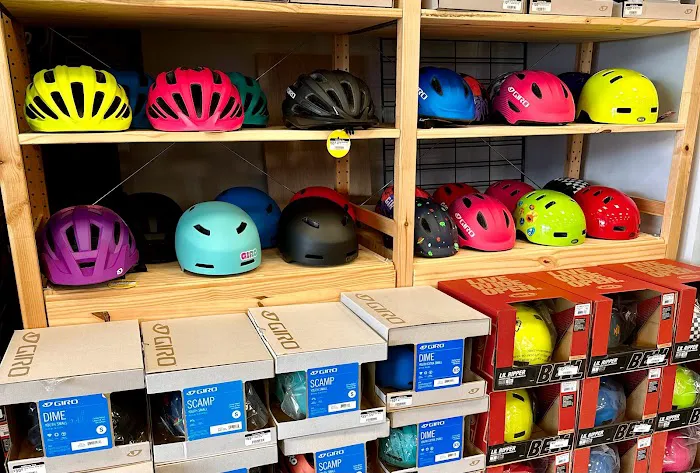 ROAM Bike Shop Picture 7