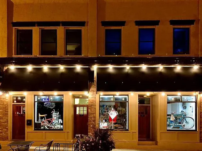Paul's Bicycle Shop Picture 1