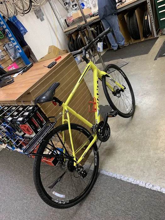Valley Bike & Ski Picture 1