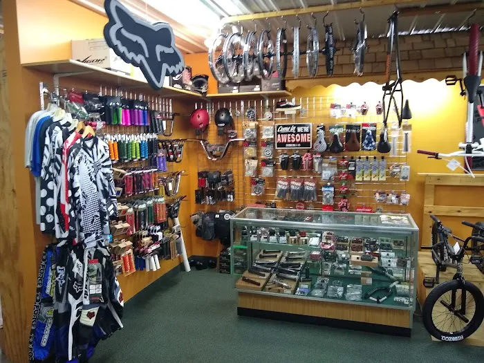 Forest Lake Cycle & Skate BIKE SHOP Picture 5